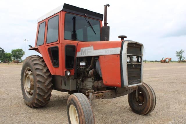 Image of Massey Ferguson 1085 equipment image 3