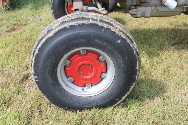 Image of Massey Ferguson 1085 equipment image 3