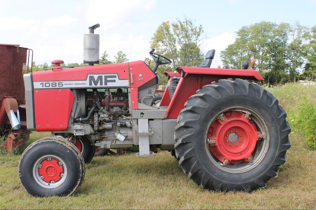 Image of Massey Ferguson 1085 Primary image