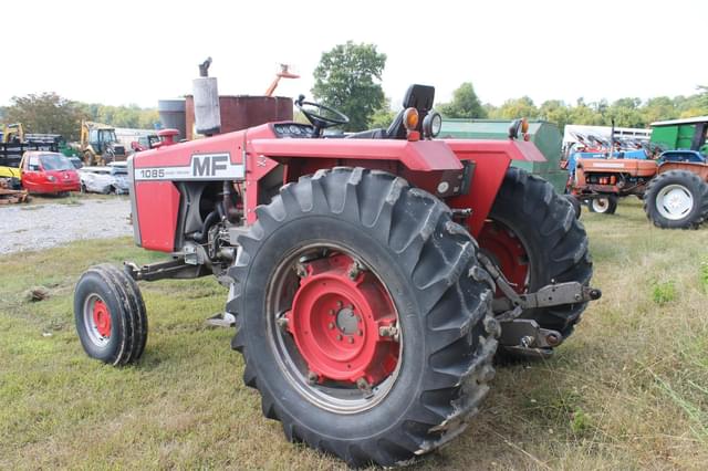 Image of Massey Ferguson 1085 equipment image 1