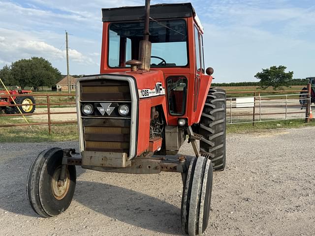 Image of Massey Ferguson 1085 equipment image 3