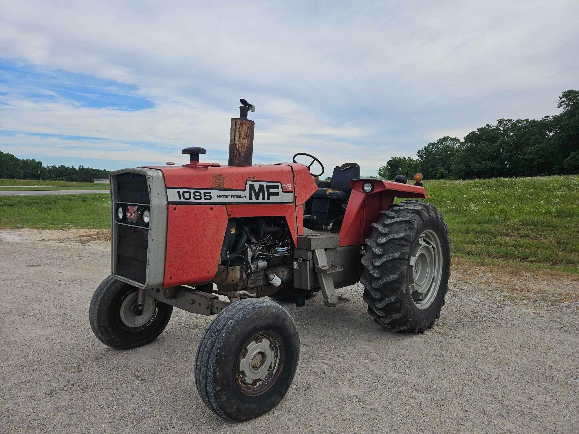 Main image Massey Ferguson 1085