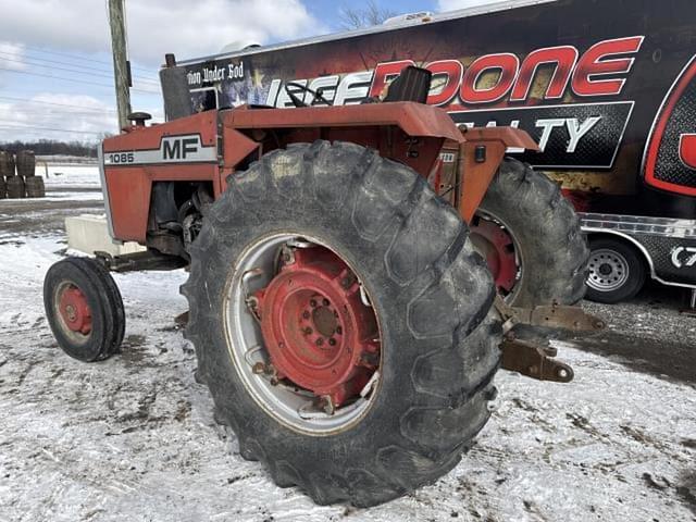 Image of Massey Ferguson 1085 equipment image 1