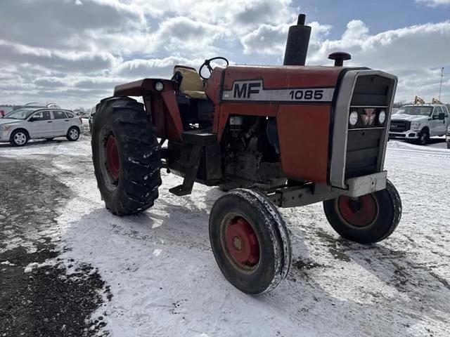 Image of Massey Ferguson 1085 equipment image 4