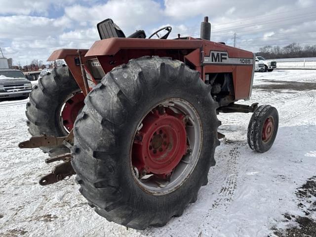 Image of Massey Ferguson 1085 equipment image 3