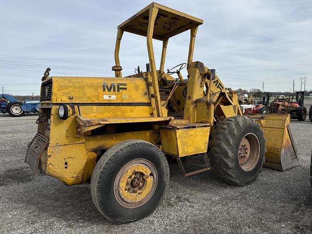 Image of Massey Ferguson 11 equipment image 3