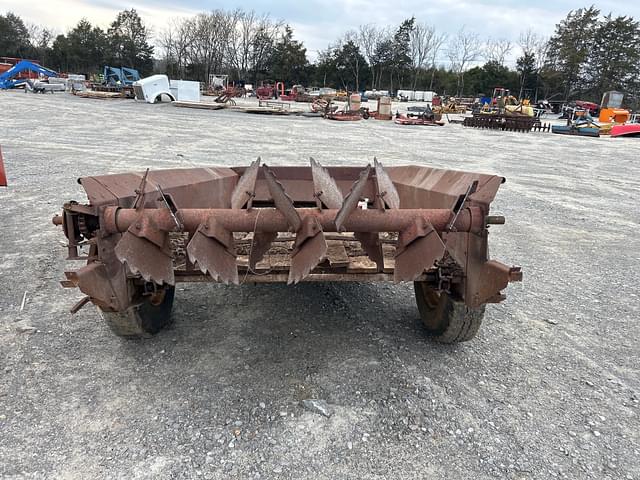 Image of Massey Ferguson 110 equipment image 4