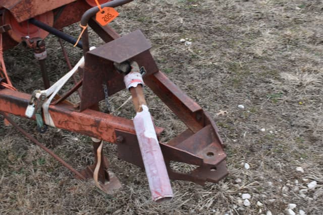 Image of Massey Ferguson 110 equipment image 3