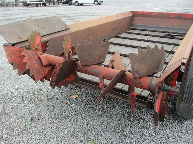 Image of Massey Ferguson 110 equipment image 4