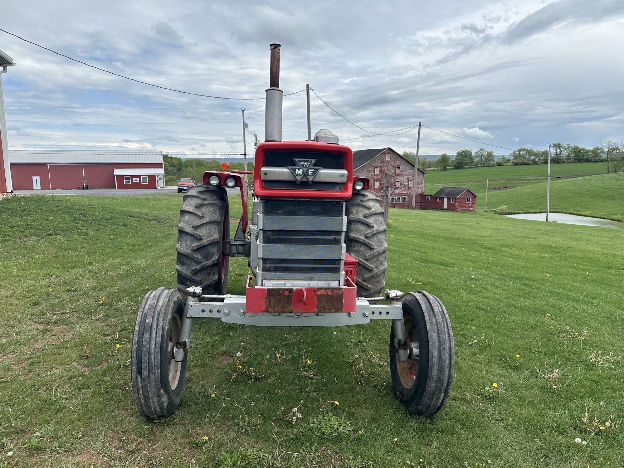1966 Massey Ferguson 1100 Equipment Image0