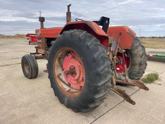 Image of Massey Ferguson 1100 equipment image 3