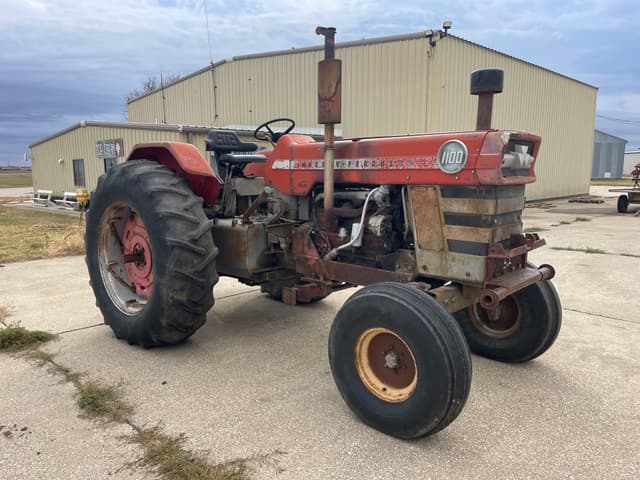 Image of Massey Ferguson 1100 equipment image 1