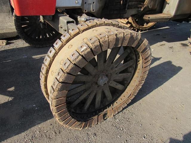 Image of Massey Ferguson 1100 equipment image 3