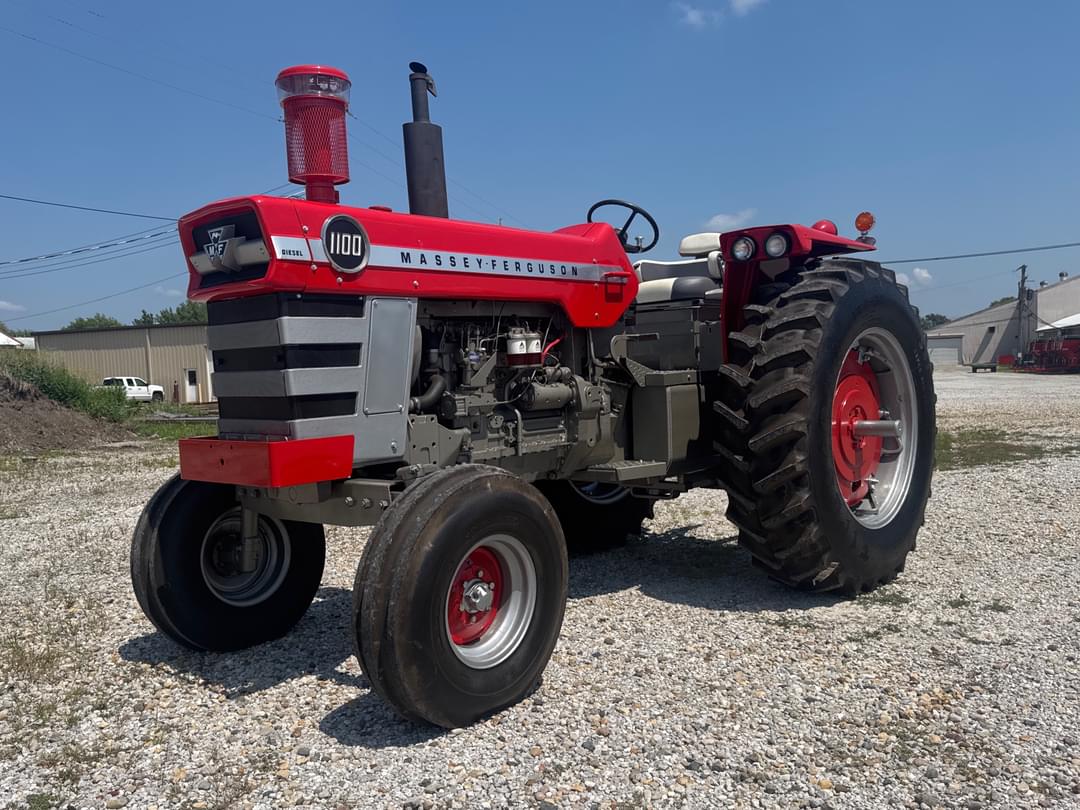 Image of Massey Ferguson 1100 Primary image