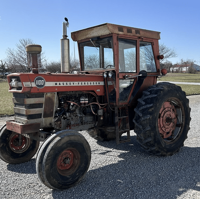 Image of Massey Ferguson 1100 equipment image 1