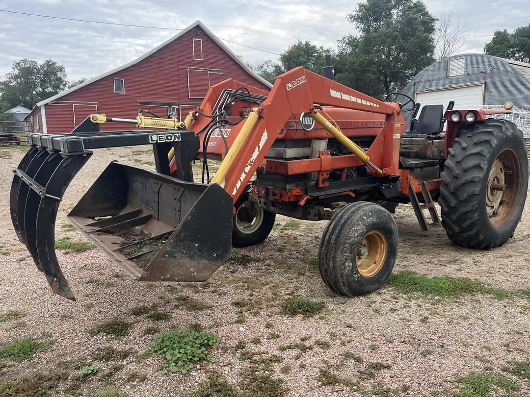 Image of Massey Ferguson 1100 Primary image