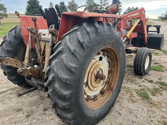Image of Massey Ferguson 1100 equipment image 2