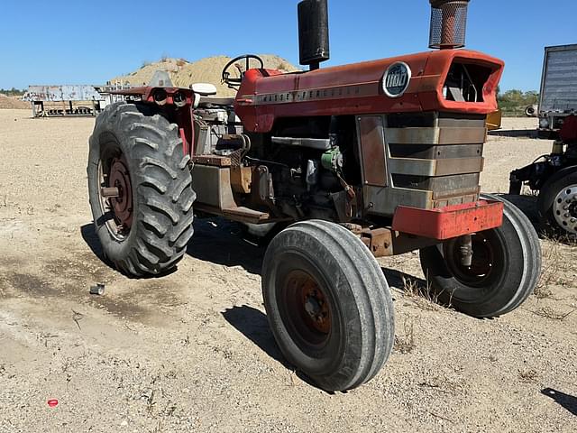 Image of Massey Ferguson 1100 equipment image 1