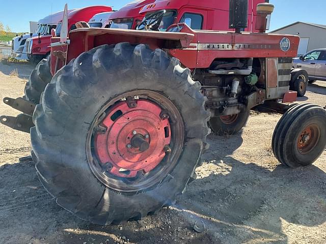 Image of Massey Ferguson 1100 equipment image 4