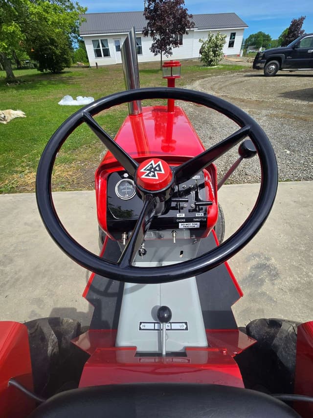 Image of Massey Ferguson 1100 equipment image 3