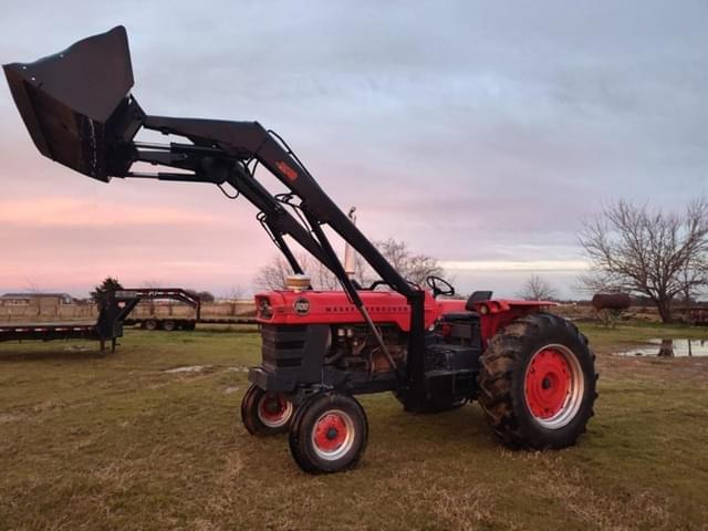 Image of Massey Ferguson 1100 equipment image 4