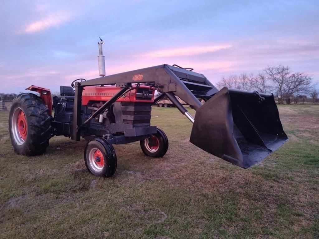 Image of Massey Ferguson 1100 Primary image