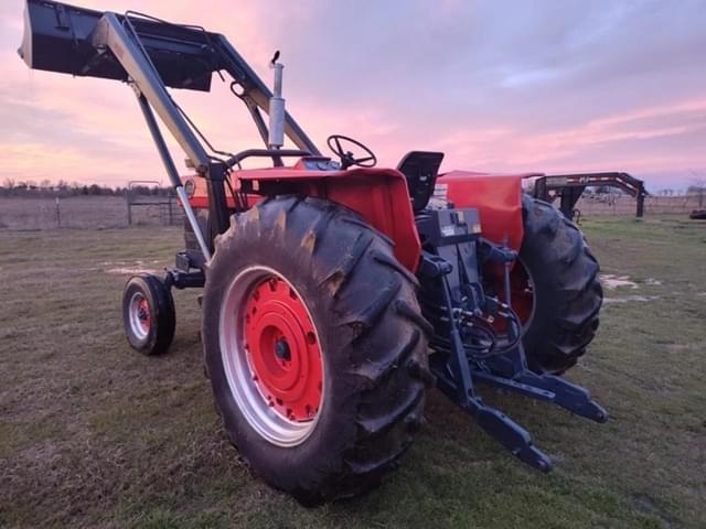 Image of Massey Ferguson 1100 equipment image 2