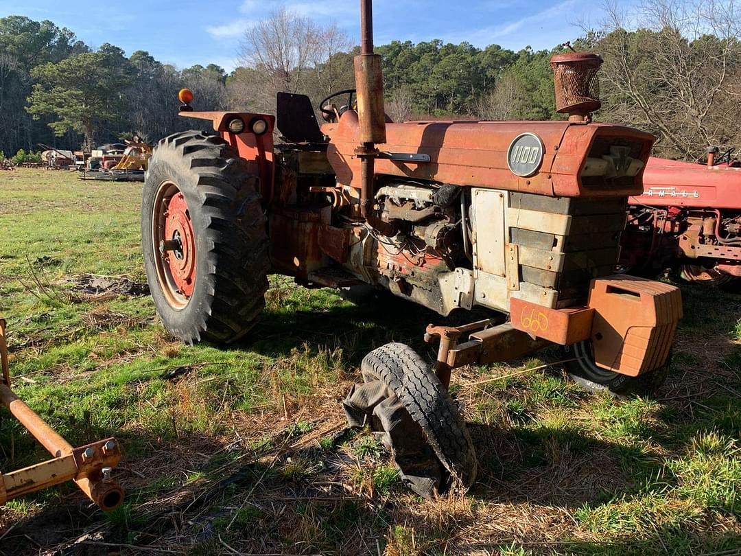 Image of Massey Ferguson 1100 Primary image