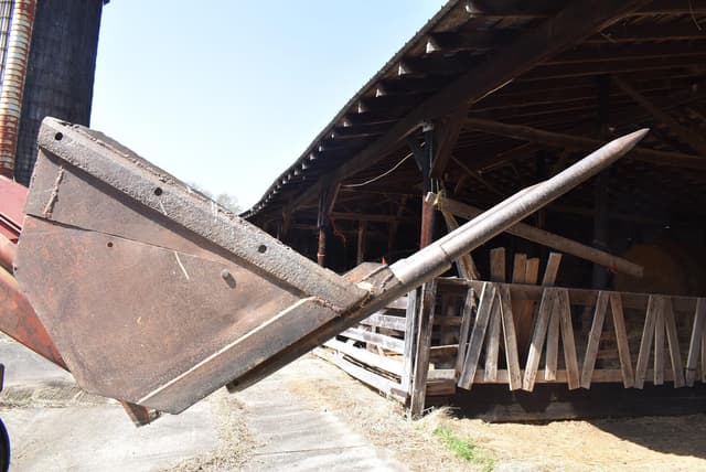 Image of Massey Ferguson 1100 equipment image 2