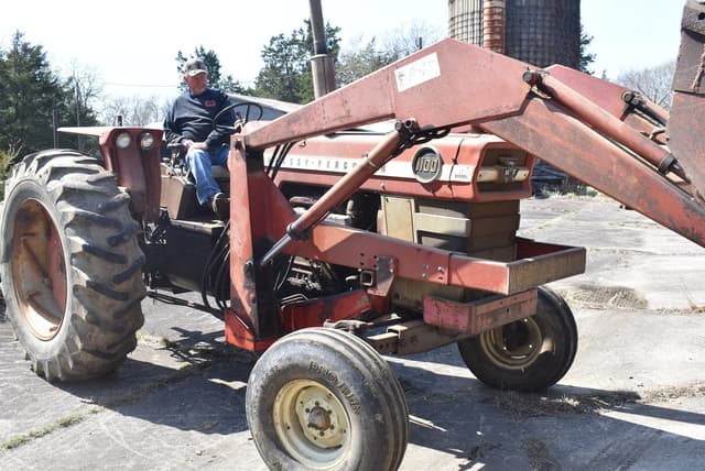 Image of Massey Ferguson 1100 equipment image 3