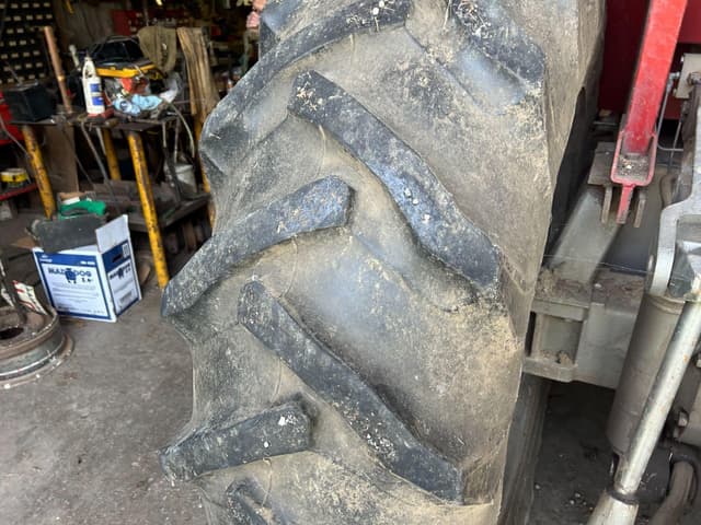 Image of Massey Ferguson 1105 equipment image 3