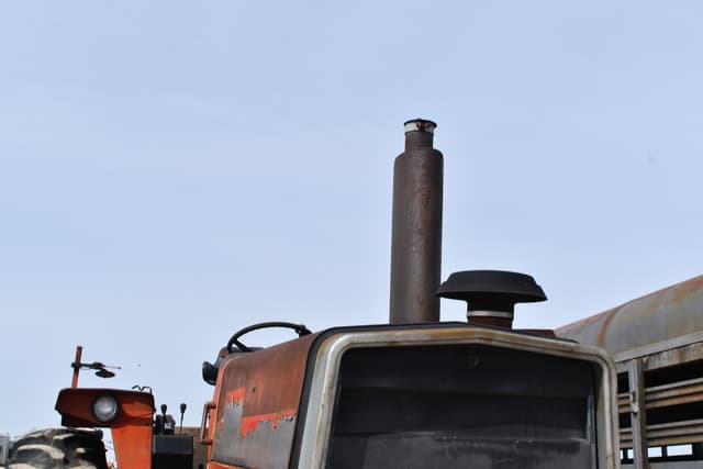 Image of Massey Ferguson 1105 equipment image 4