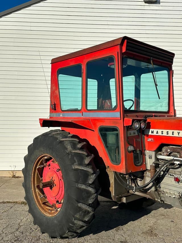 Image of Massey Ferguson 1130 equipment image 2