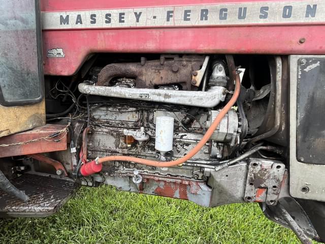 Image of Massey Ferguson 1130 equipment image 3