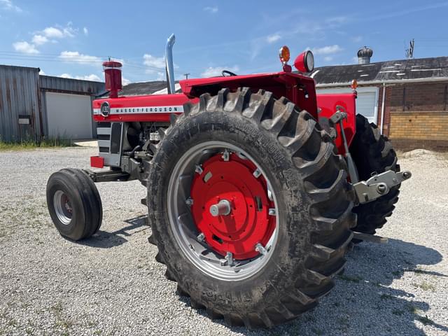Image of Massey Ferguson 1130 equipment image 4