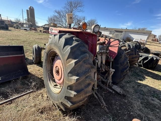 Image of Massey Ferguson 1130 equipment image 2