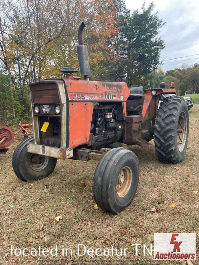 Image of Massey Ferguson 1135 equipment image 1