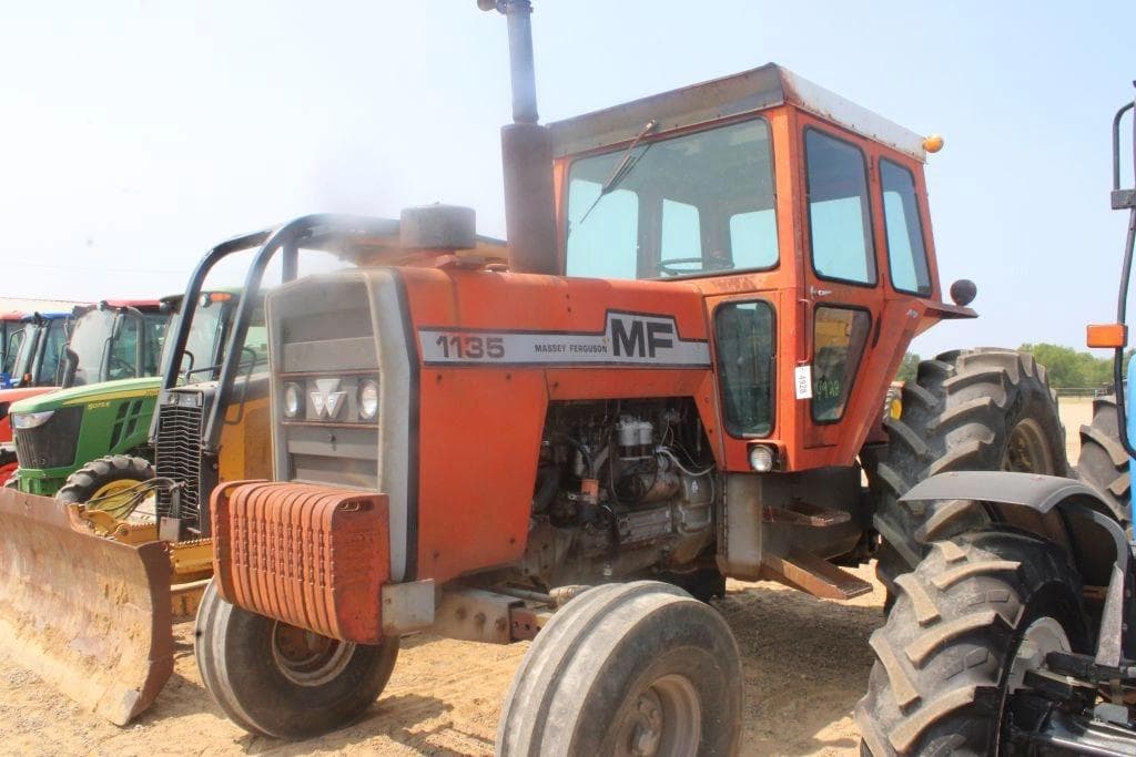 Image of Massey Ferguson 1135 Primary image