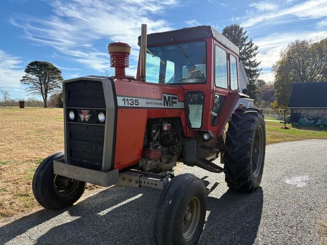 Image of Massey Ferguson 1135 equipment image 4