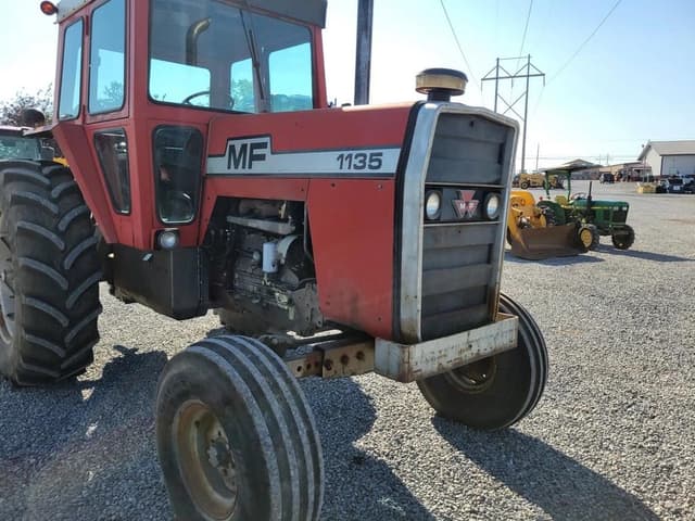 Image of Massey Ferguson 1135 equipment image 2