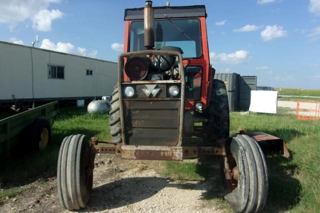 Image of Massey Ferguson 1135 equipment image 1