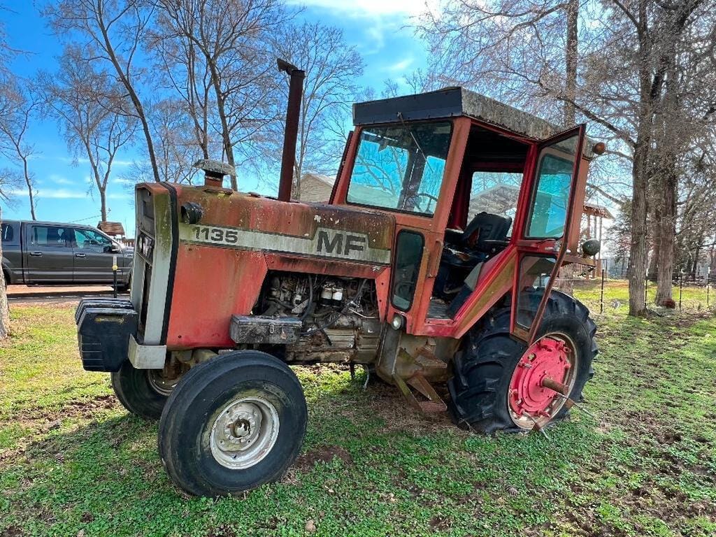 Main image Massey Ferguson 1135