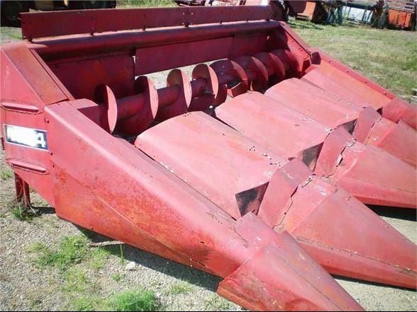 Massey Ferguson 1144 Equipment Image0