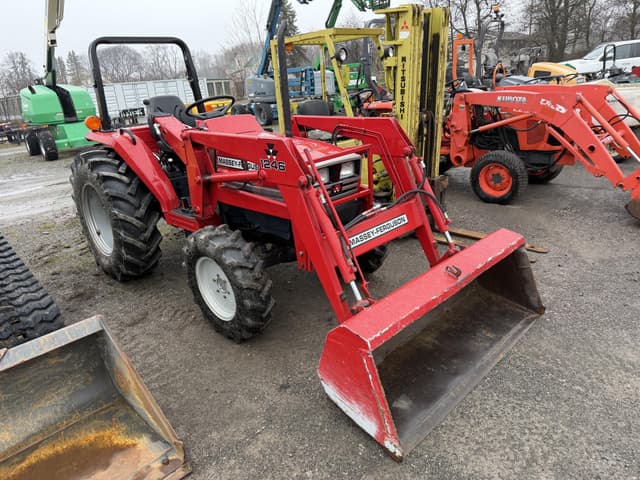 Image of Massey Ferguson 1145 equipment image 1