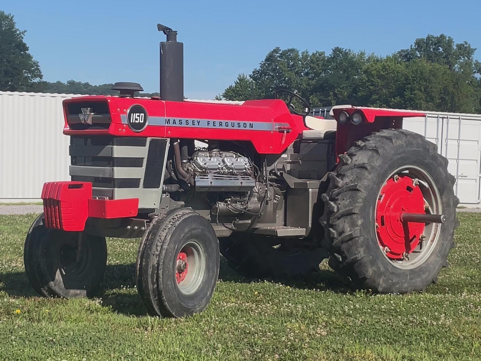 Massey Ferguson 1150 Equipment Image0