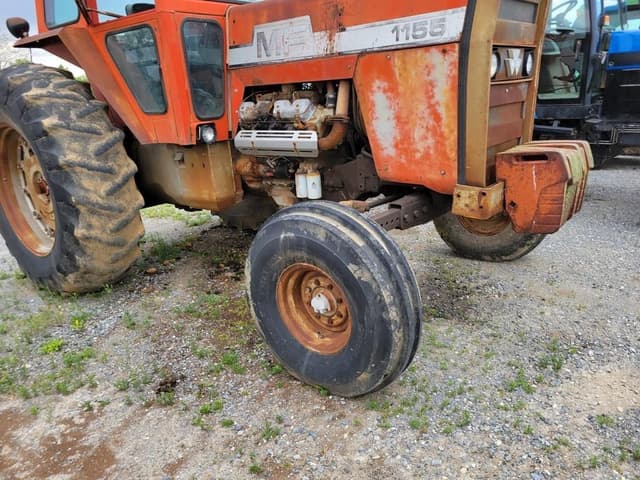 Image of Massey Ferguson 1155 equipment image 2
