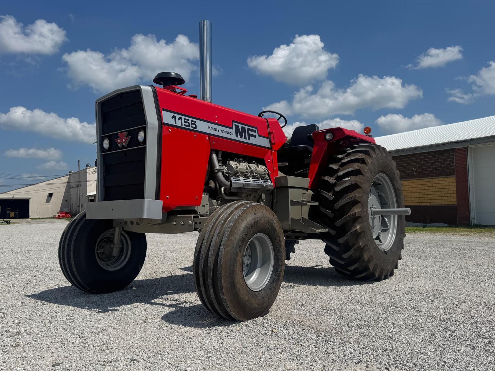 Massey Ferguson 1155 Equipment Image0