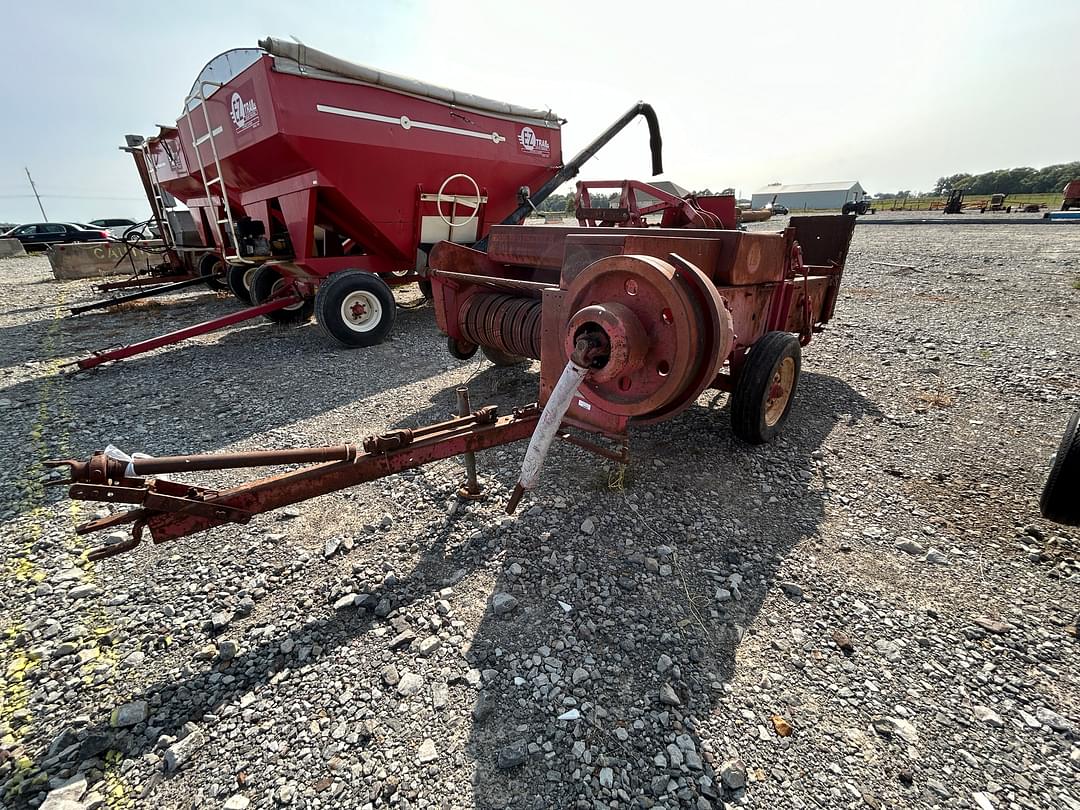 Image of Massey Ferguson 12 Primary image