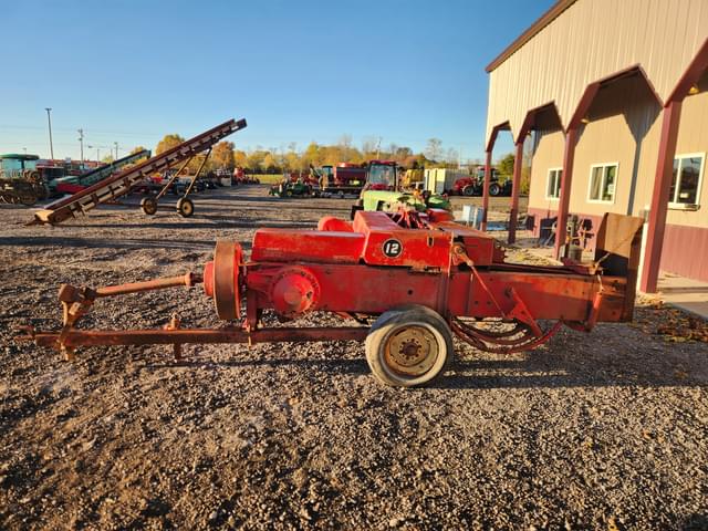 Image of Massey Ferguson 12 equipment image 4