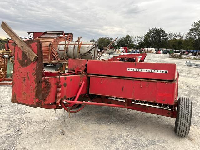 Image of Massey Ferguson 12 equipment image 4